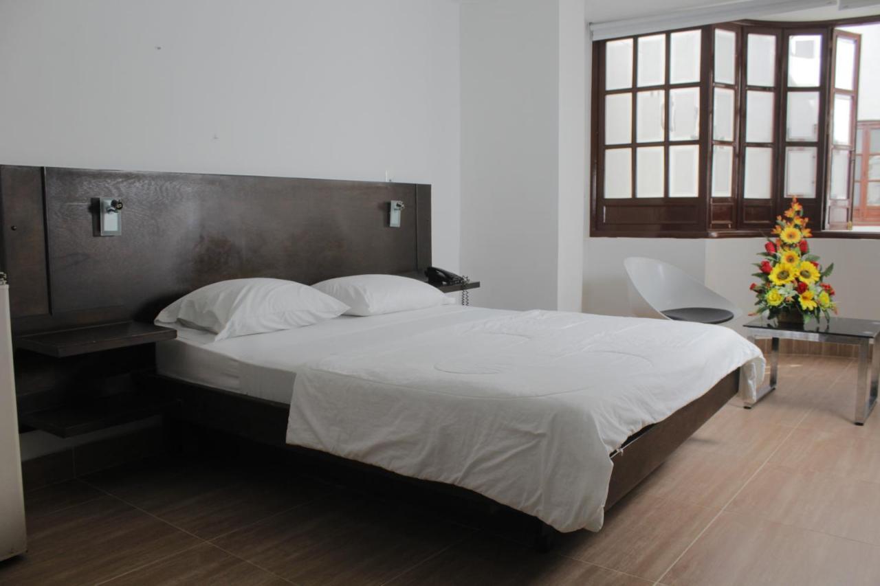 Hotel Zaraya Cucuta Bagian luar foto