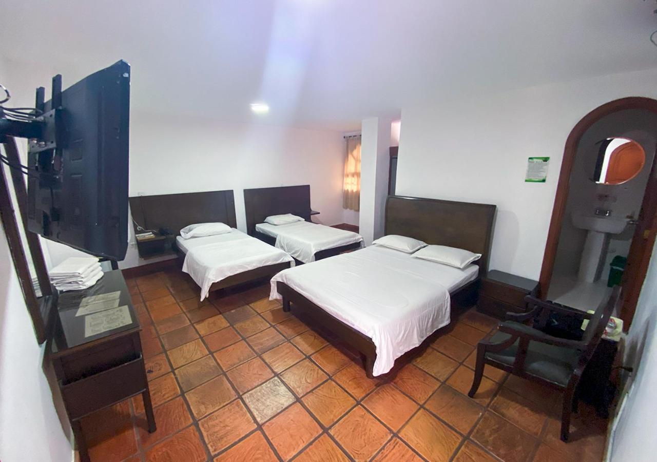 Hotel Zaraya Cucuta Bagian luar foto