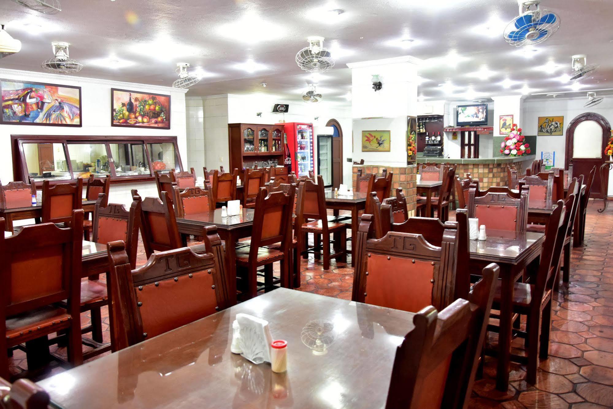 Hotel Zaraya Cucuta Bagian luar foto